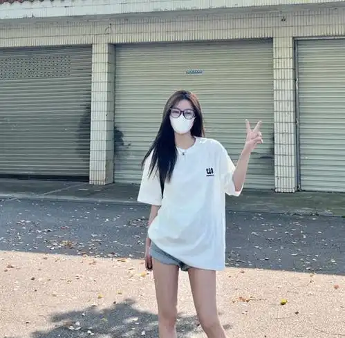 今年流行长短穿法,太显高了
