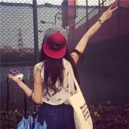 qq空间头像女生背影长发最新大图久念之人在梦不在眼