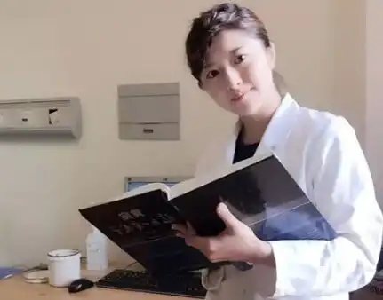 男子因与妻子感情不和寻死开车连撞数车