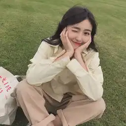 头像庆幸你来自远方未听及我过往