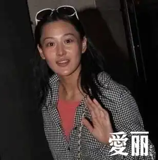 宅男女生素颜形象让人幻想破灭