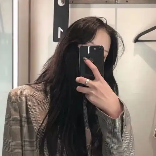 头像家里蹲的日子我想了很多