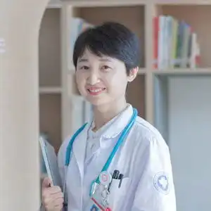 17岁男孩突然变女孩罕见的性发育异常和艰难的性别选择