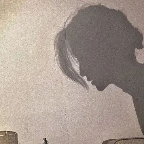 背景图心凉了整个人自然就静了