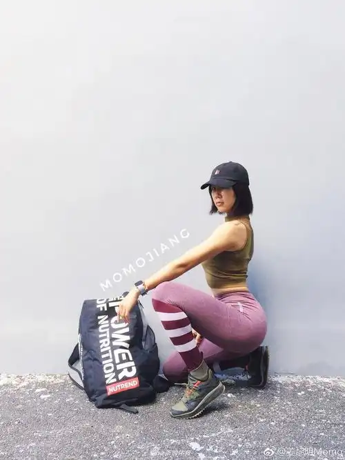 健身女神姜黎明最新惹火写真