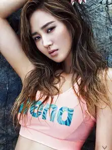 少女时代不再少女金泰妍撞脸蔡明,崔秀英笑容僵硬脸肿胀