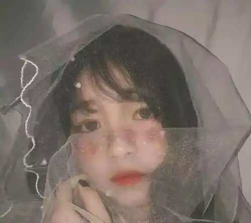 最近火了超带劲的女生头像个个都很美,情敌看了都想偷