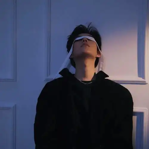 头像不再假装任何对感情的热度