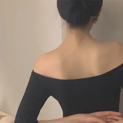 念七曼妙女生头像