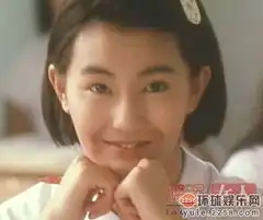 女星学生照大比拼林青霞最惊艳杨幂最呆萌