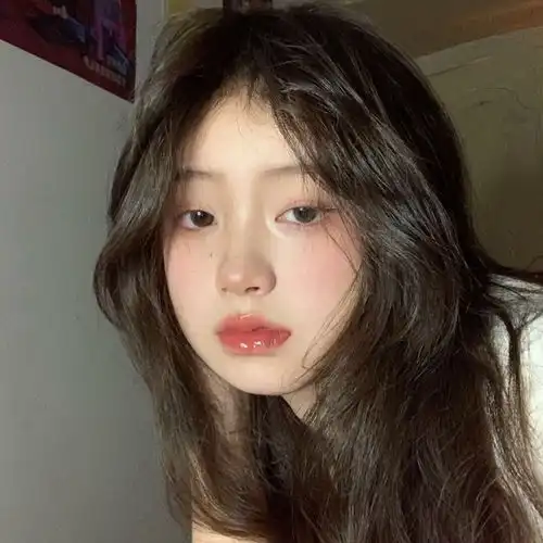 头像很吸引男孩子的真人女头