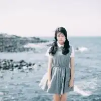 2016最新qq海边女生头像小清新