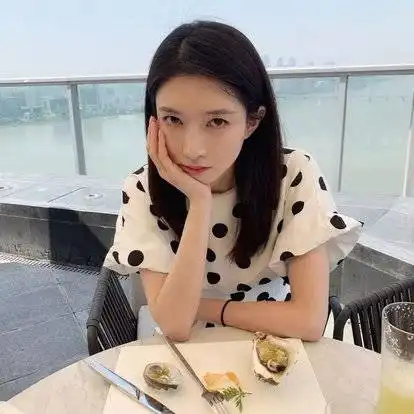 现代李小龙劝关晓彤与鹿晗分手他拍吻戏都害羞,你该做我女朋友