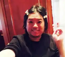 男星自拍王俊凯叼玫瑰赵又廷被嫌弃最后一位太辣眼