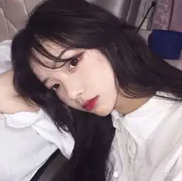 男票经常回复你这三条消息,笨女人别以为是爱你,自作多情罢了