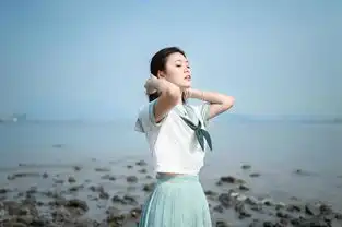 海边jk制服短发少女,可盐可甜清丽十足
