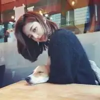 qq头像女生唯美小清新可爱穿黑色衣服