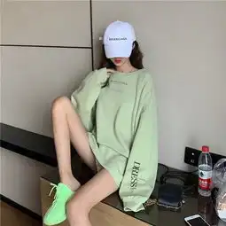 少女棉线衣
