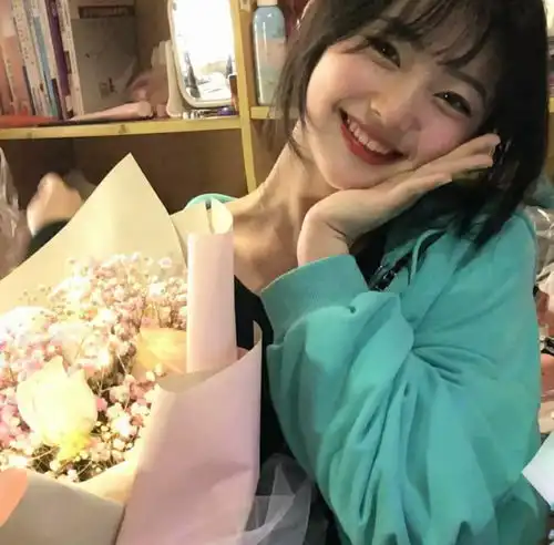 水月镜花女生头像
