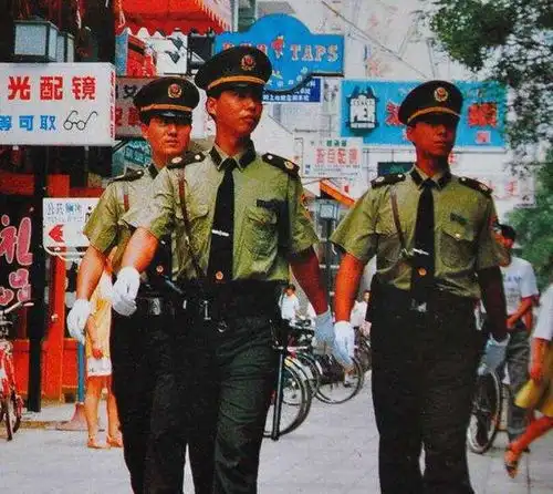 1999年上海女老板雇佣一流浪汉,结果4岁孩子被其拐卖,至今未归