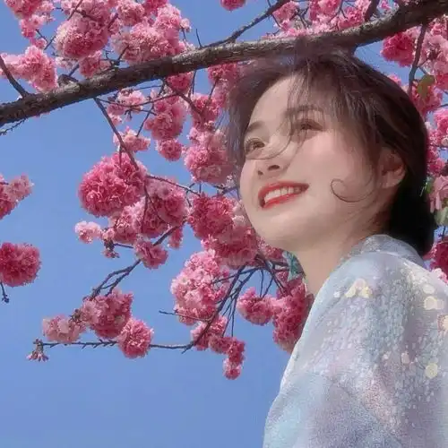 招桃花的女生头像你知道的你是我打不倒的热爱