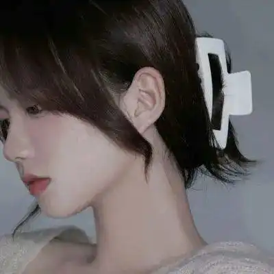 头像人间清醒的现实句子