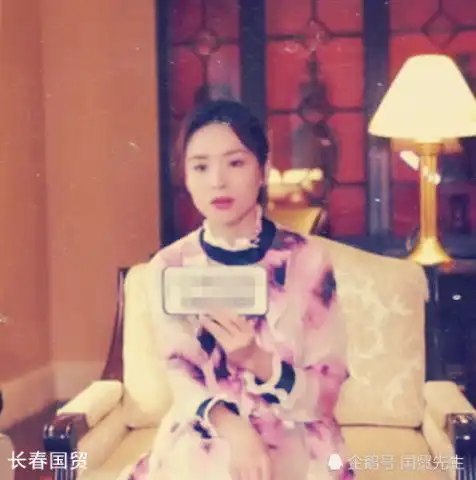39岁董洁近照曝光,清新优雅美似少女