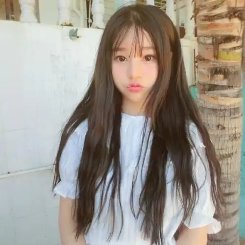 10岁的小女生该怎么穿显得活泼可爱