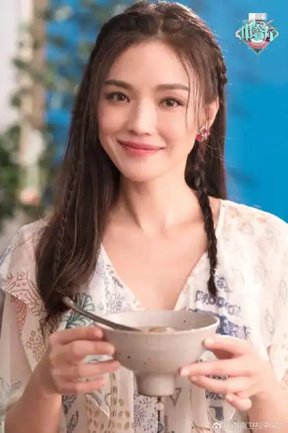 舒淇的一日美妆博主教程原来她是这样用唇膏的