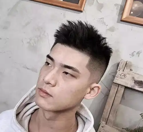 发型选不对,颜值再高也白费,发型选择这几款让你冒了烟的帅气