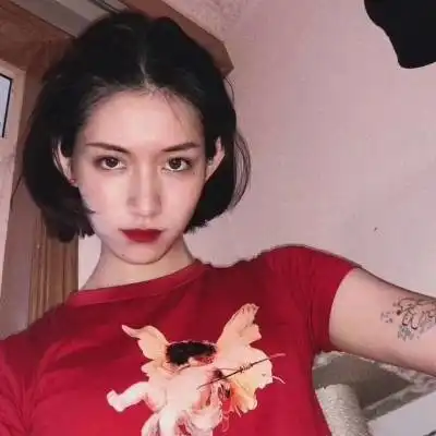 短发美女微信头像图片2020短发微信头像女霸气范