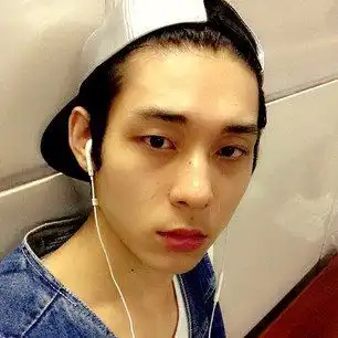 帅到没朋友的男生头像我明明是个可怜人