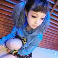 qq头像女生13岁爱与被爱里里外外都是伤害