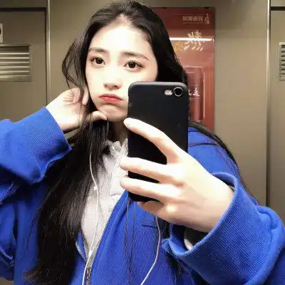 蓝色系头像女生图片2020好看可爱网图女生头像
