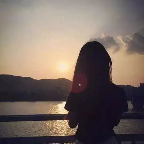 情侣头像热门精选i是你,点亮了我整个世界