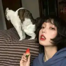 女生睡前最想听的不是晚安,试试这3句话,让她再也离不开你