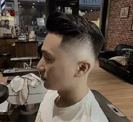 男生夏季剪什么发型才能让自己想不帅都很难
