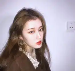不会删朋友圈的姑娘,一定很酷