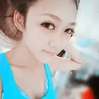 为彼此迷失一生的时尚情侣头像我们一辈子大手牵小手大步向前走