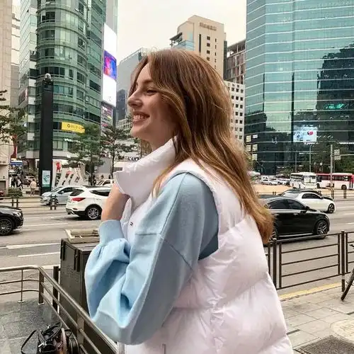 不要每天看的那么油腻,看看清新美女白俄罗斯美女玛丽娜邦达科