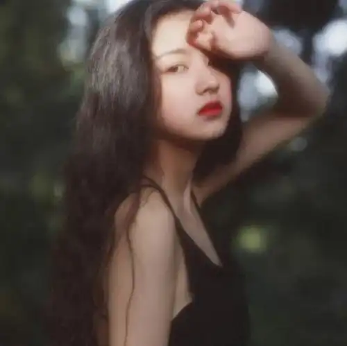 复古女生头像