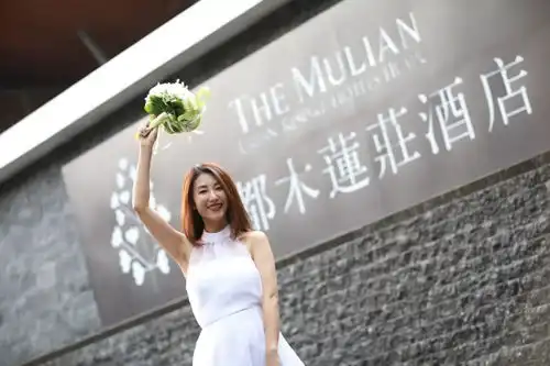 女人,请嫁给爱情而不是嫁给婚姻