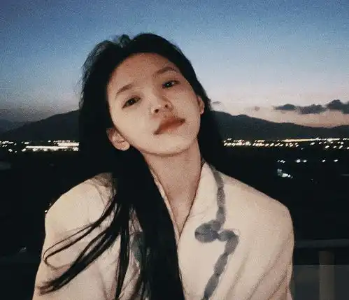 什么才是男生最爱的初恋脸校园白月光女友,章若楠颜值分析