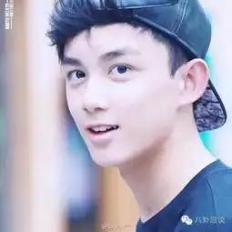 她是童星楷模,也是杨幂的侄女,和吴磊两小无猜