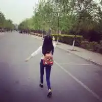 38张唯美的女生背影头像各种背影头