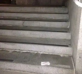 美慈善家四处藏钱留线索邀路人寻宝