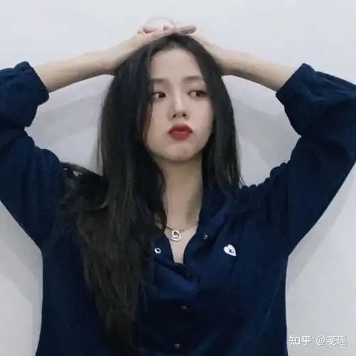 怎么感觉金智秀没有以前好看了