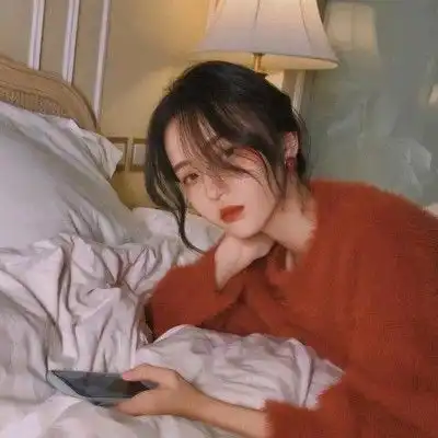 可爱呆萌的温柔女头