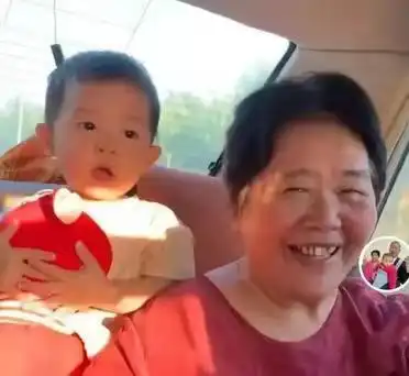 山东田女士67岁生,70岁奶爸直播带货引争议,想为孩子多做点事