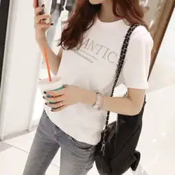 谁有一个穿着白色衣服背景的女生头像,下面写着安之素若,如果有给我发一下